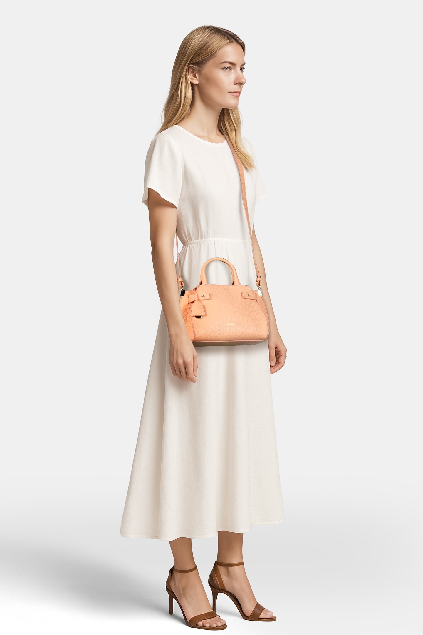 HANDBAG IN LEATHER 2