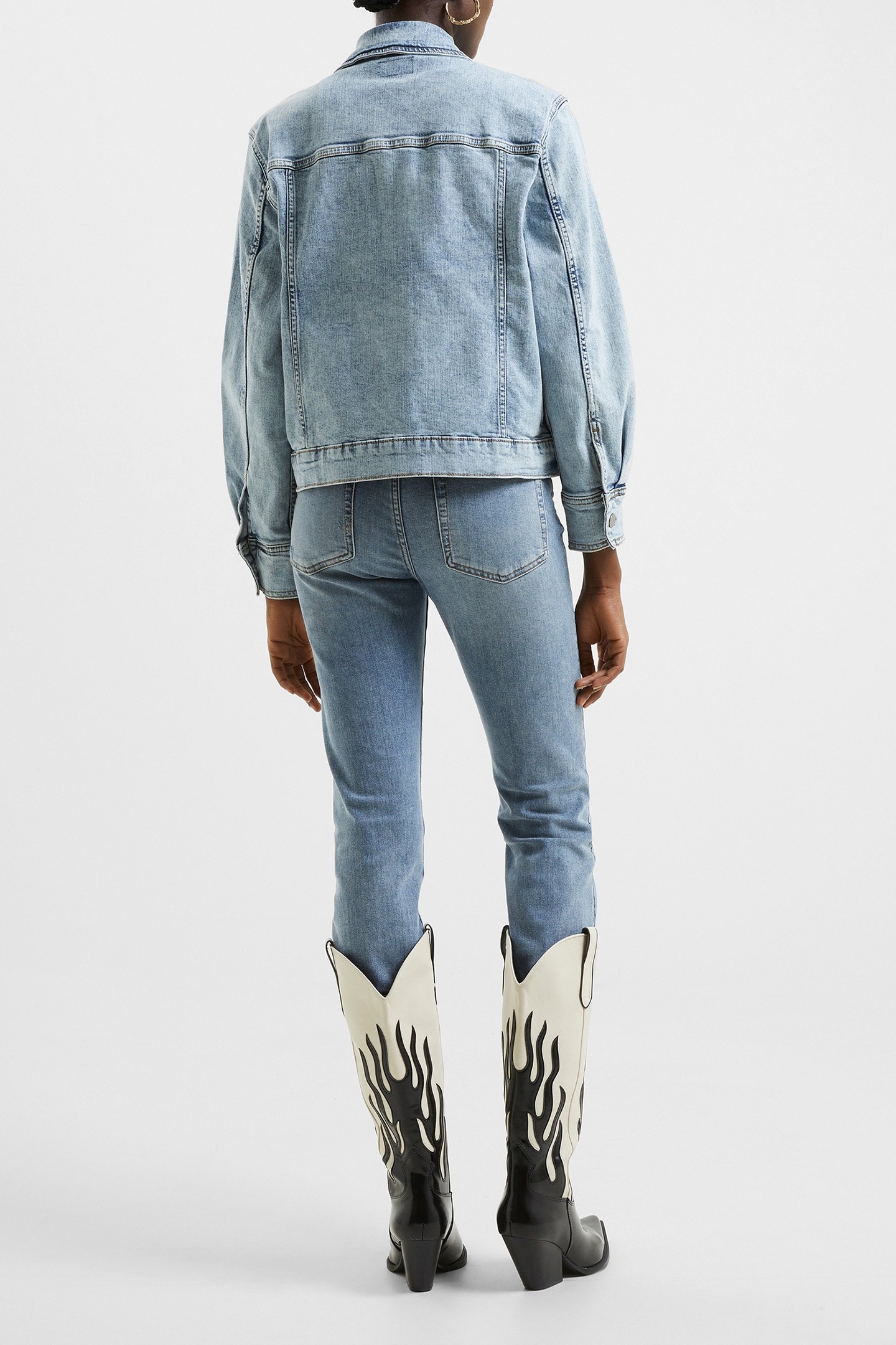 STRETCH TRUCKER JCKT BLEACHED OUT 2