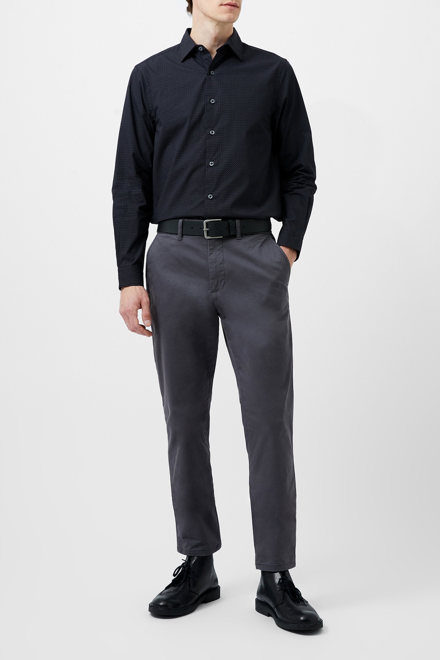 REGULAR FIT/CLASSIC COLLAR BLACK GEO 2