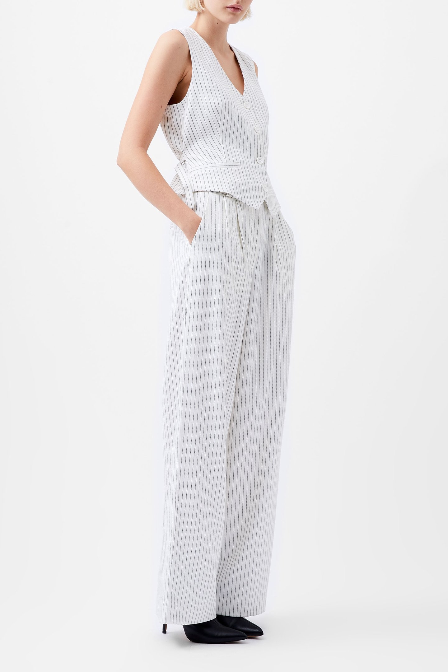 PINSTRIPE WAISTCOAT WHITE/BLACK 4