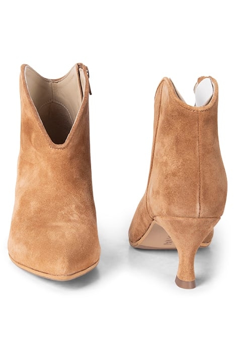 NOELLE ROCK COGNAC 2