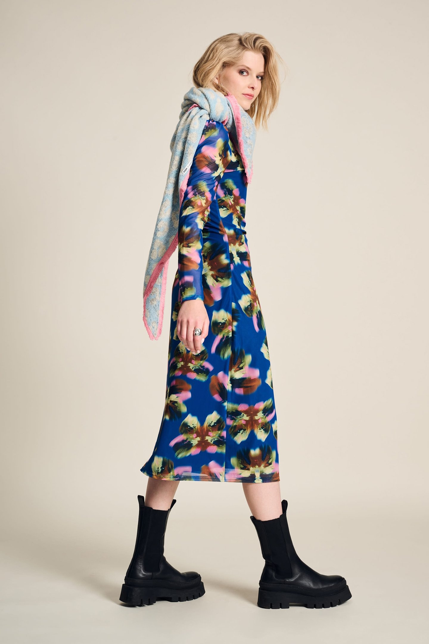 SHAWL - ANIMAL BLUE ECRU 4