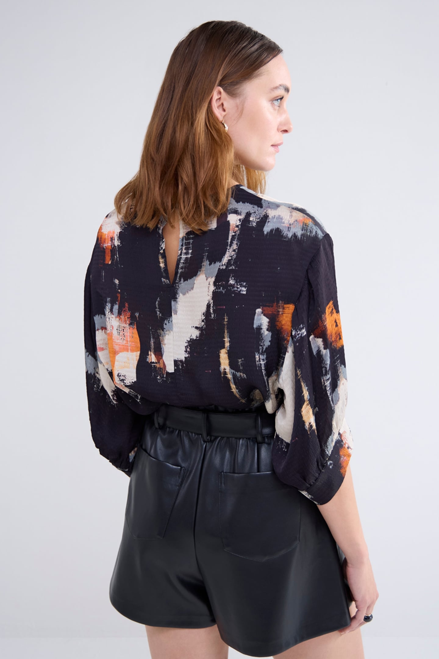 TOP PAINTED PRINT BLACKS 2