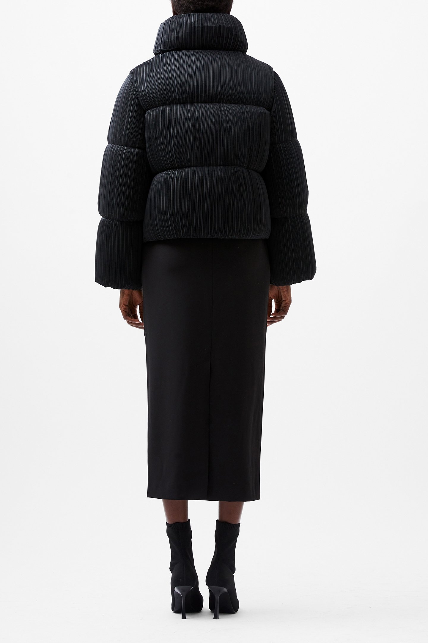 DINARA CRINKLE PUFFER BLACKOUT 2