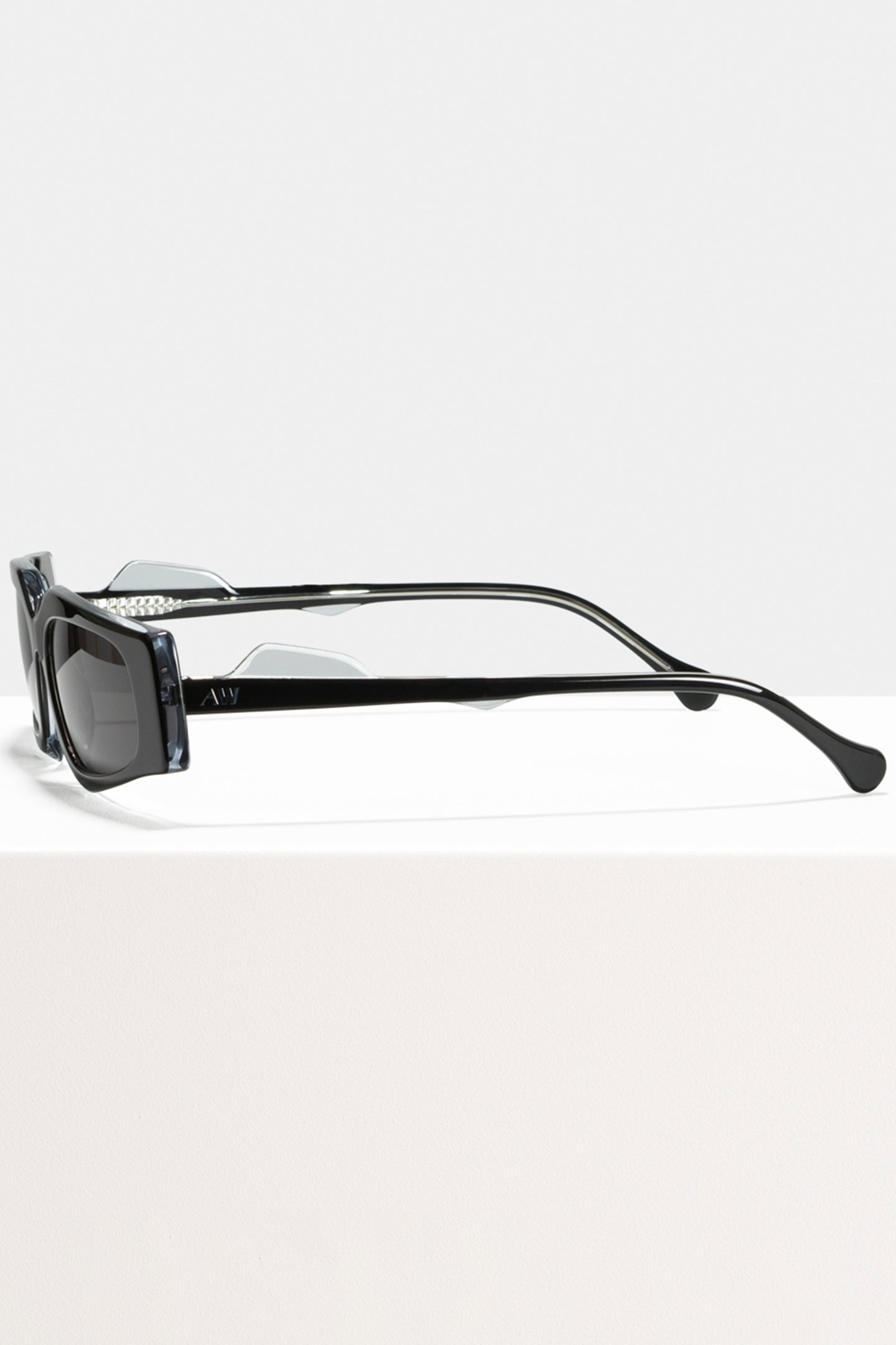 ASHLEY HELL RAISER OBSIDIAN 3