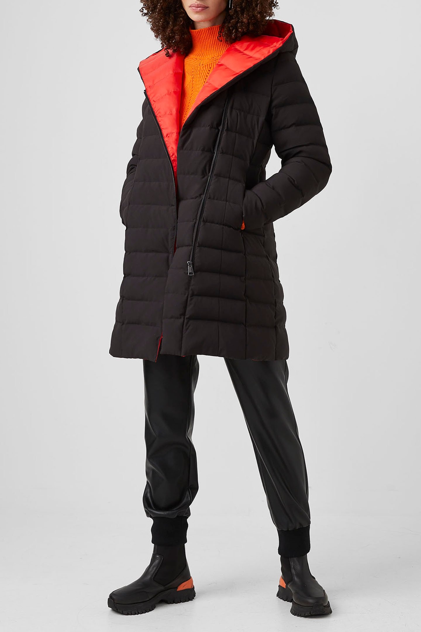 IOLANI PUFFER COAT BLACK/ SETTING SUN 2