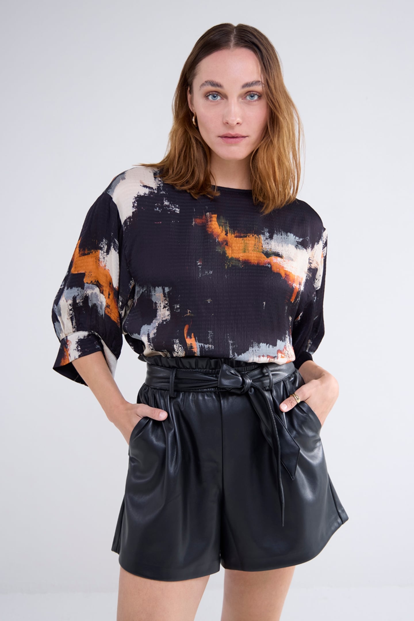 TOP PAINTED PRINT BLACKS 1