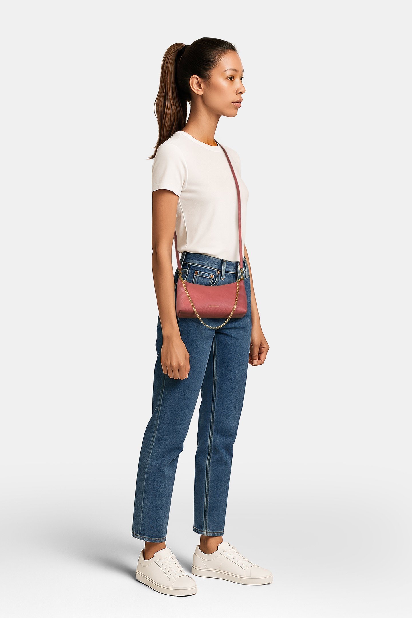 SMALL SHOULDER BAG IN LEATHER 2