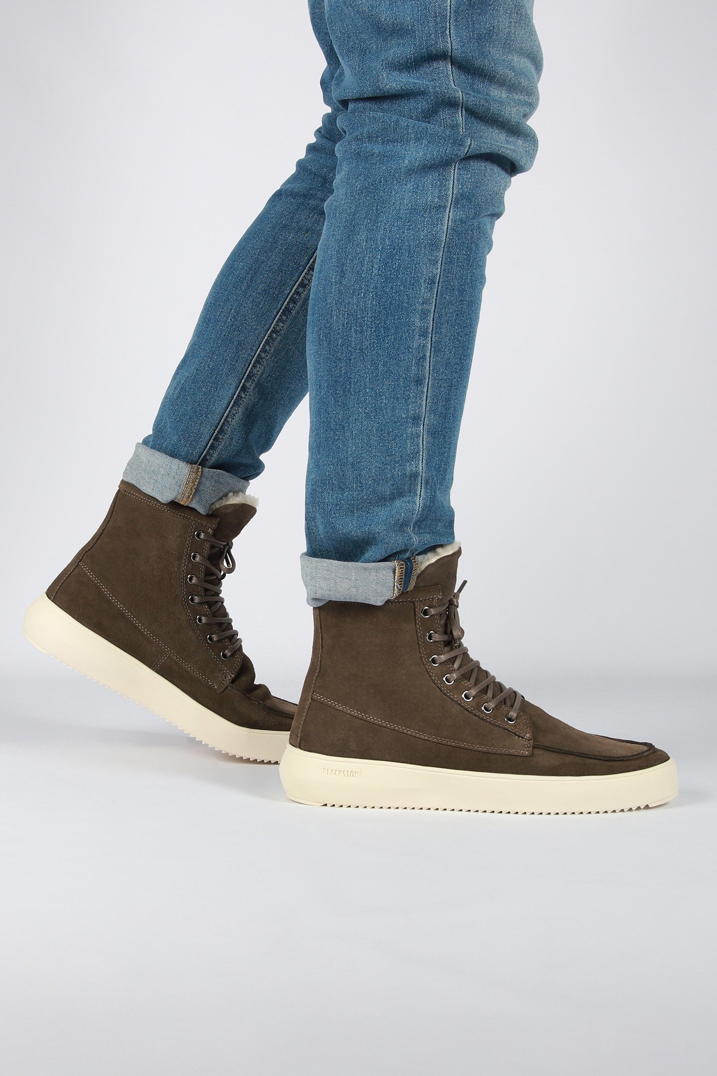 ASPEN ELLIOT SALOON 2