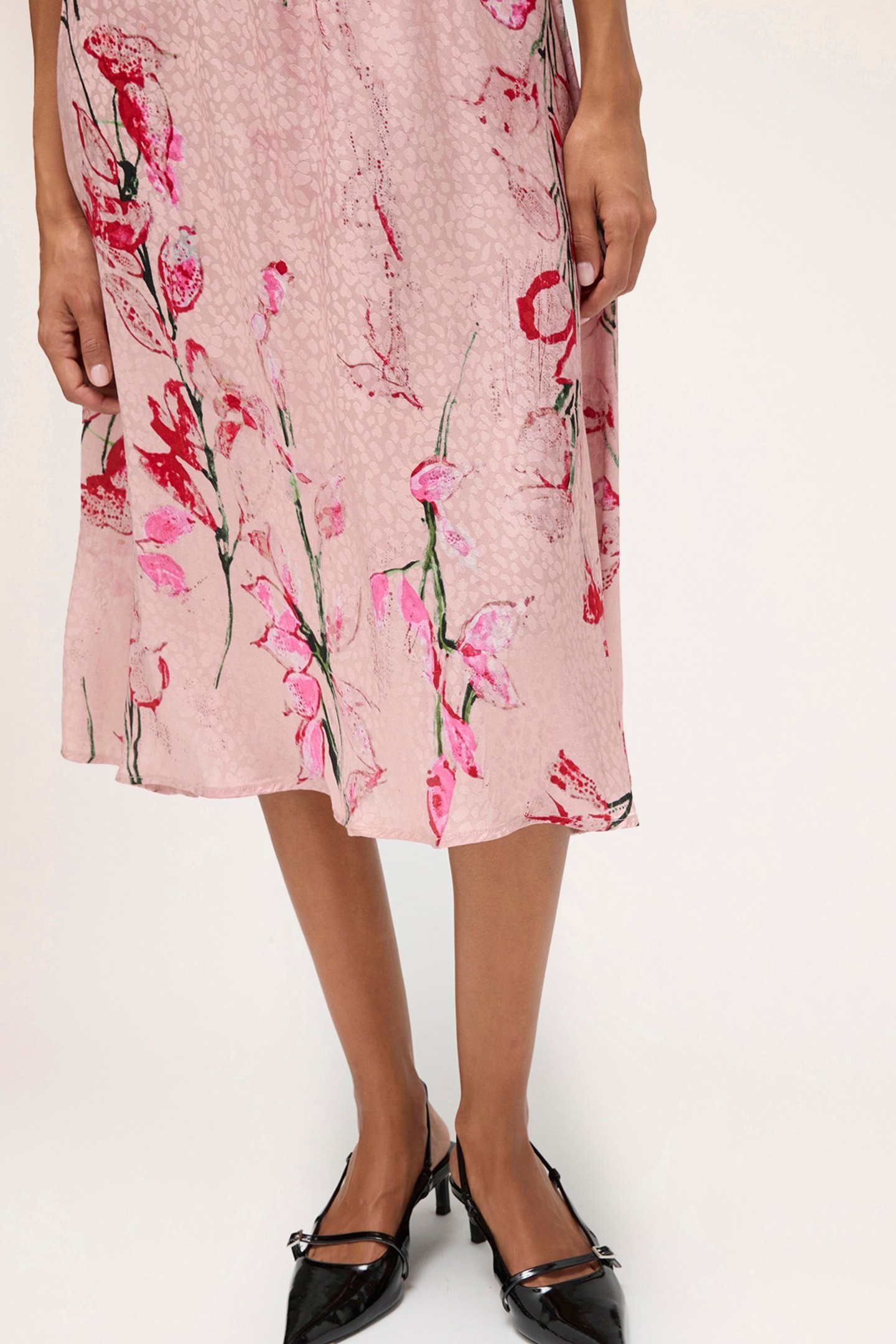 SATIN DRESS WITH FLOWER PATTERN PINK 5