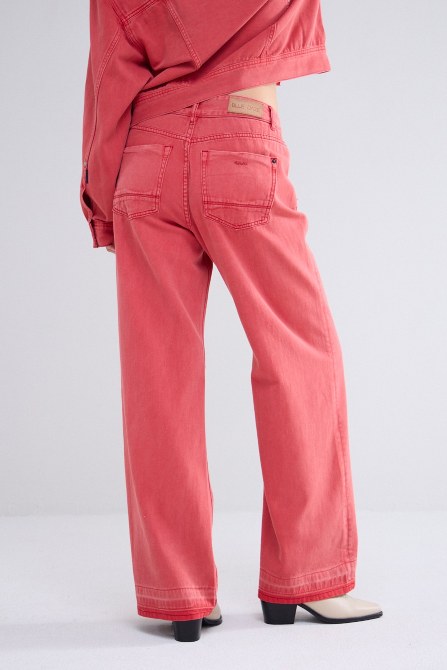 WIDE LEG JEANS COLOURED DENIM REDS 2