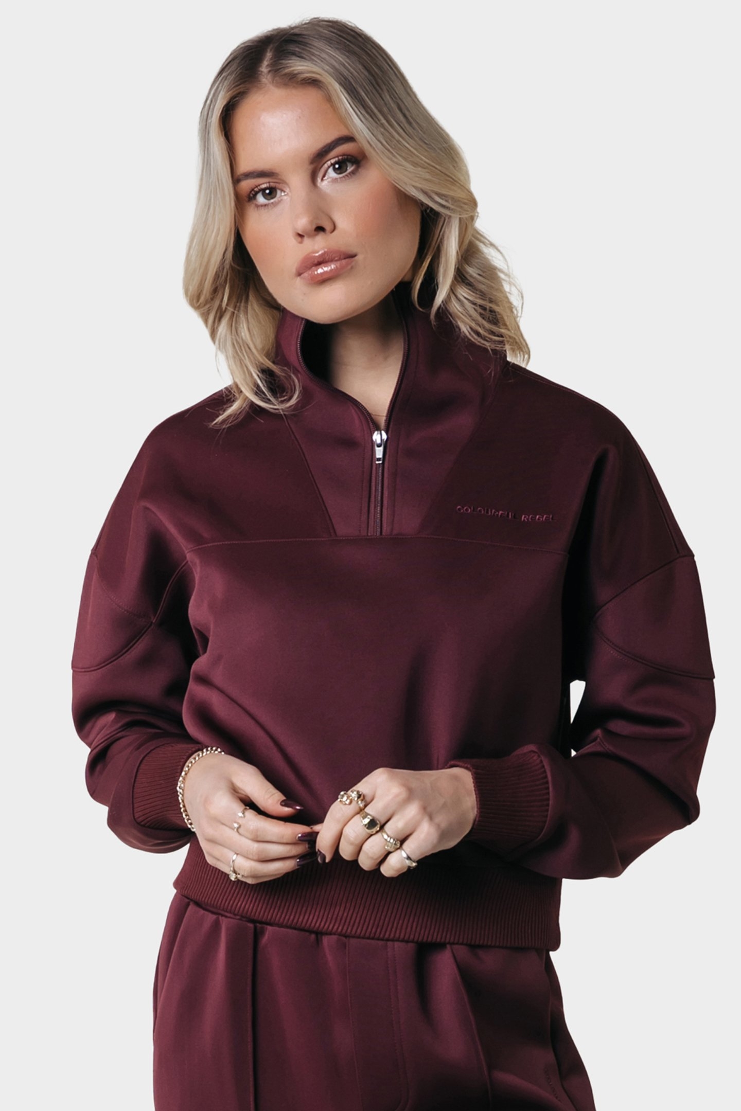 ILENA ZIPPED DROPPED SHOULDER PULL PORT RED 1