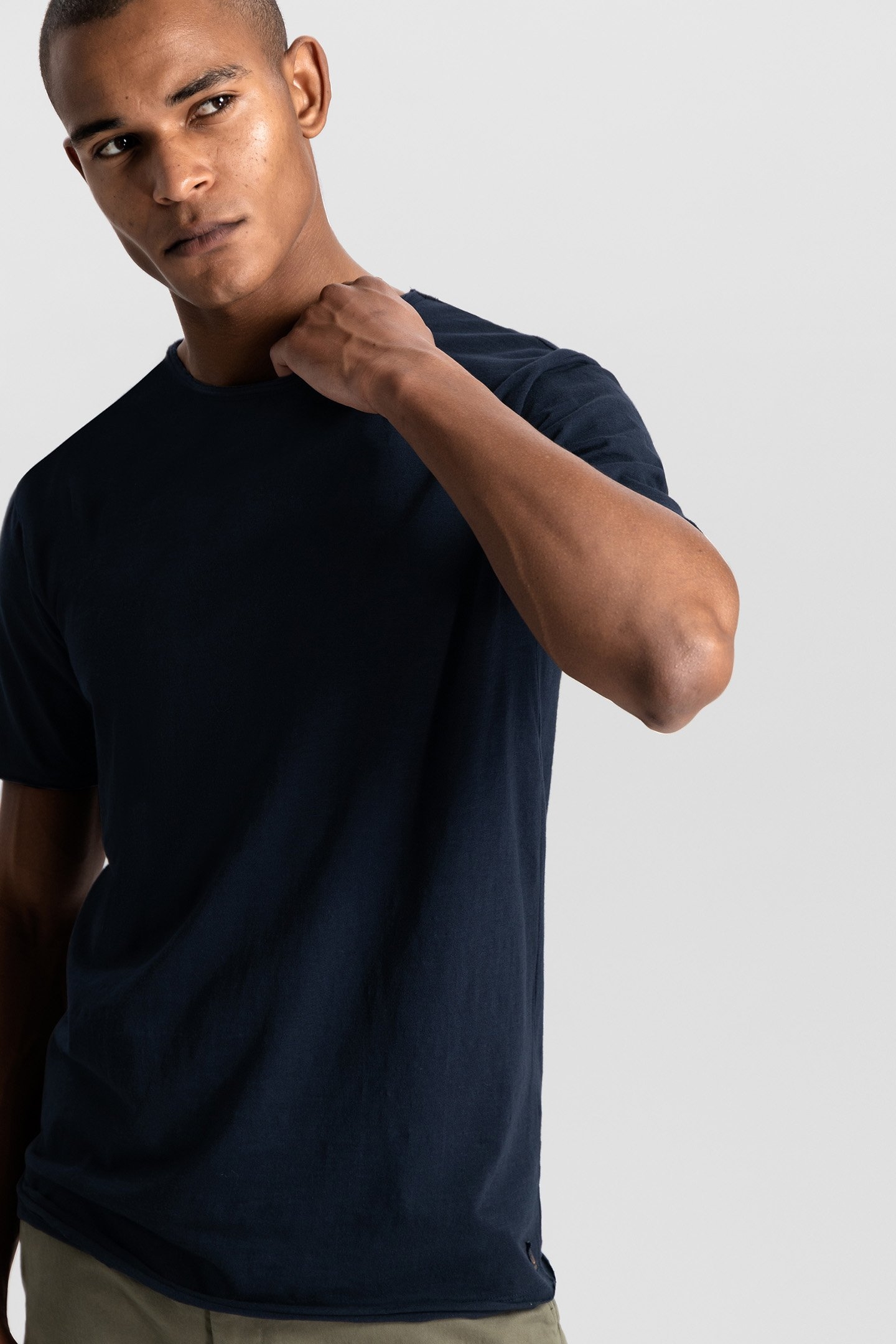 DS_MC QUEEN TEE DK. NAVY 4