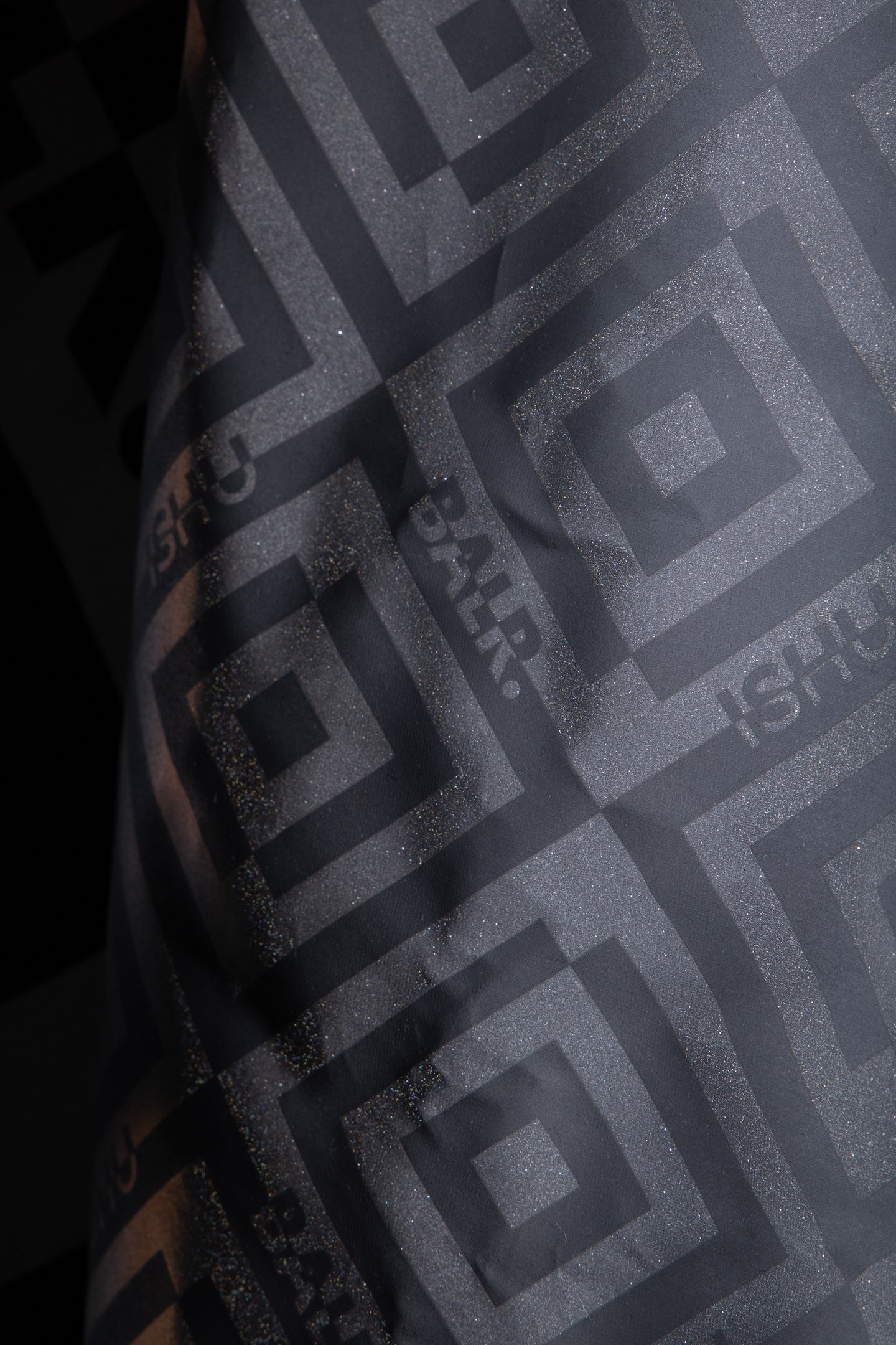 PONCHO REVERSIBLE - ISHU JET BLACK/3M REFLECTIVE 4