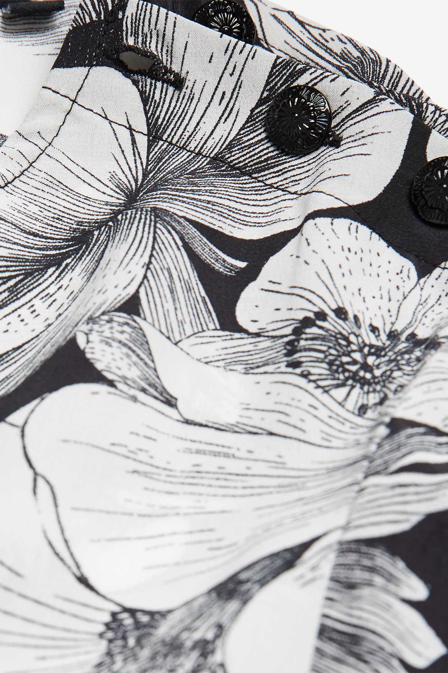 ROMANTIC GARDEN LONG SLEEVE SHORT DRESS BLACK WHITE 7