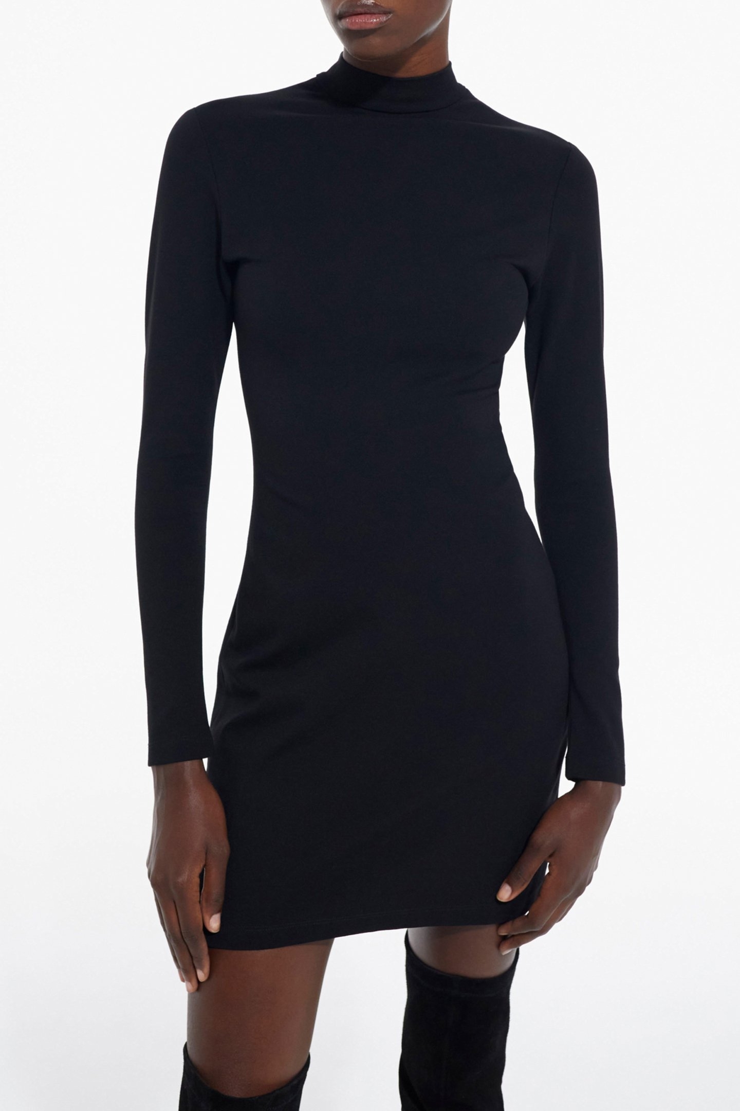 FITTED DRESS WITH PLUMETIS DETAIL ON THE BACK BLACK 1