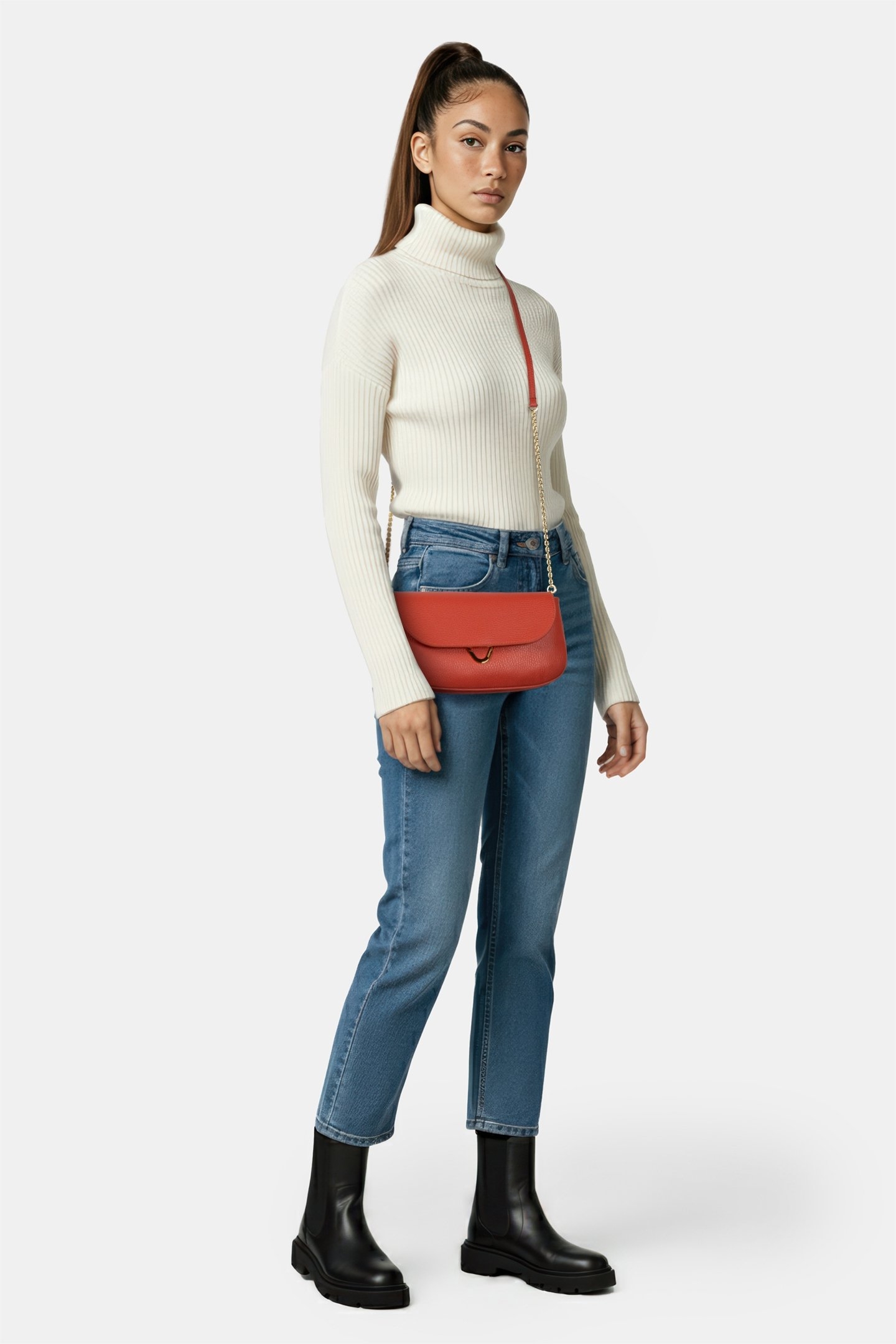 MINI CROSS BODY CHAIN BAG 1