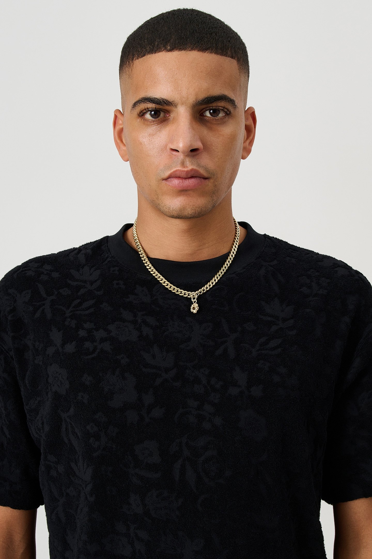 KAI PLUSH T-SHIRT BLACK 7