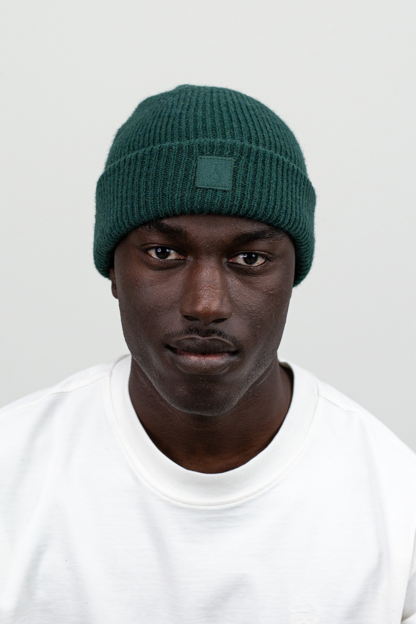 ARMY WOOL HOOK BEANIE JET GREEN 2