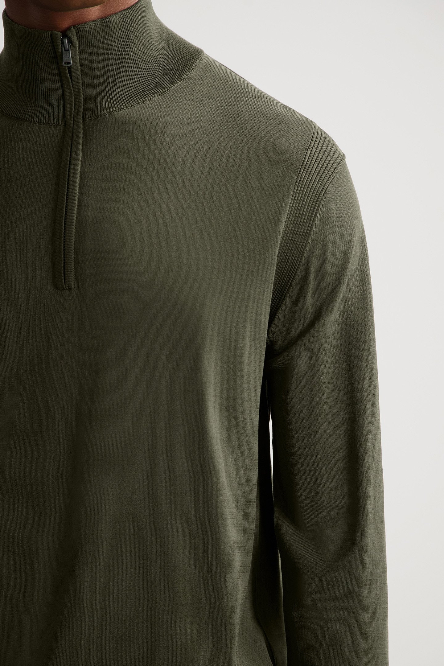 DS_TECH KNIT SKIPPER ARMY GREEN 4