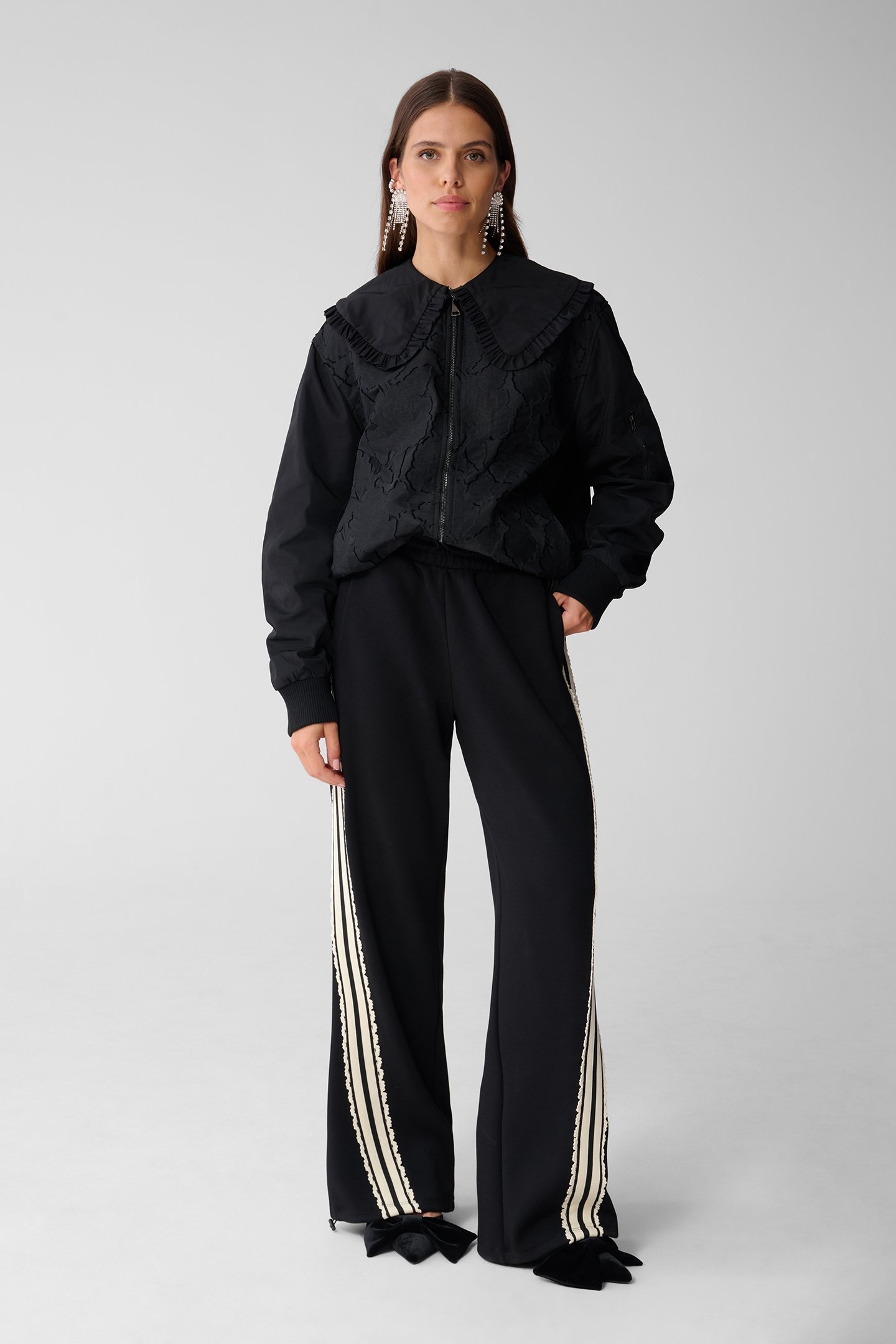 LA-SBSTUDIO BIG COLLAR BOMBER BLACK 1