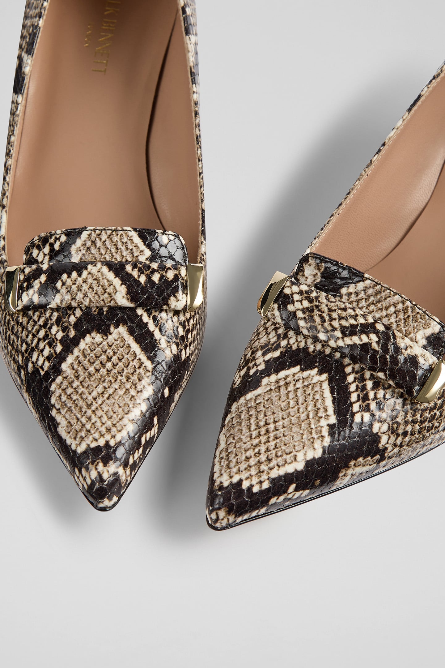 CC CARYN BAR TRIM COURT BLACK/WHITE 4