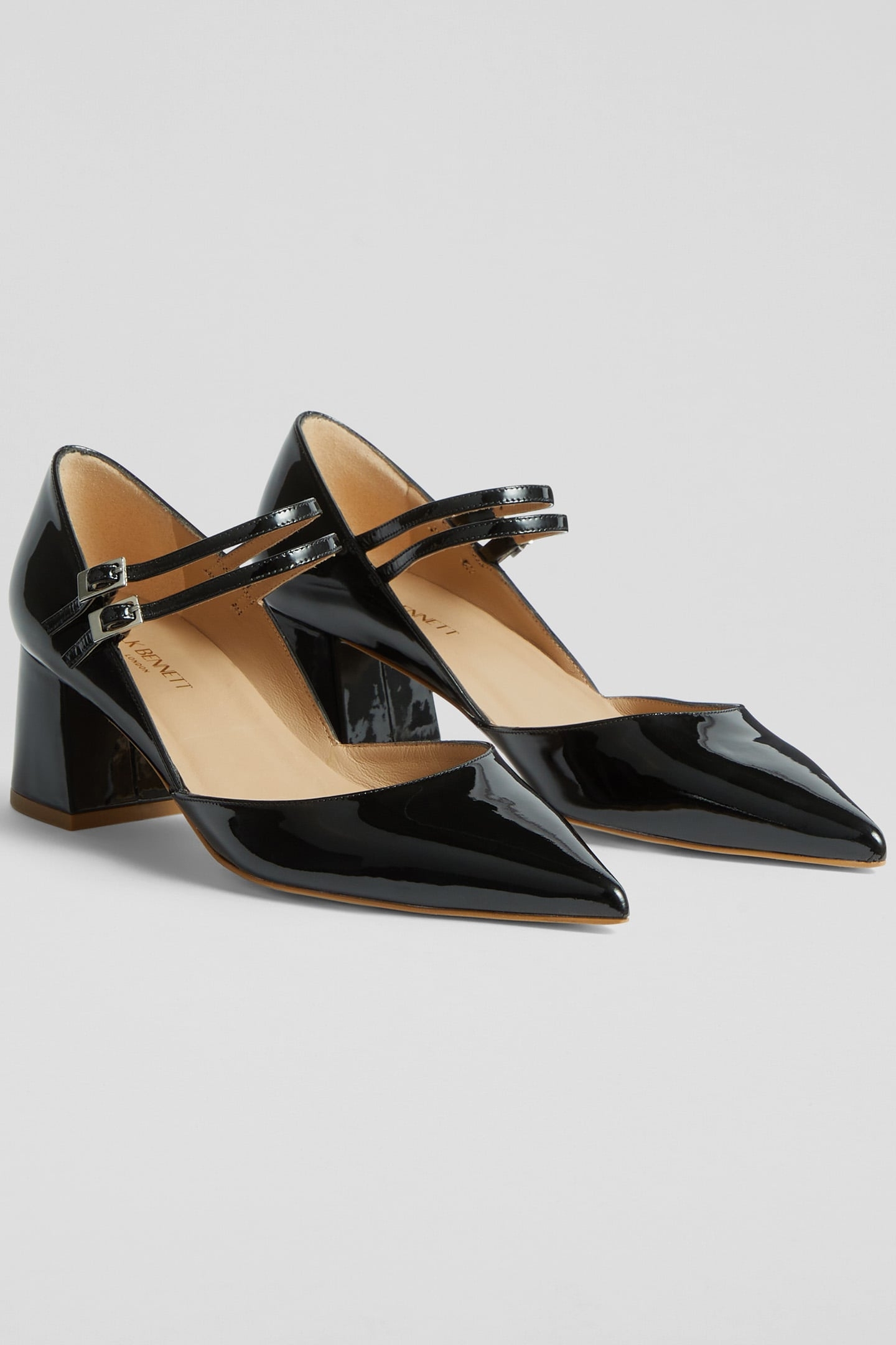 CC SAVANNAH POINTED COURT BLACK 2