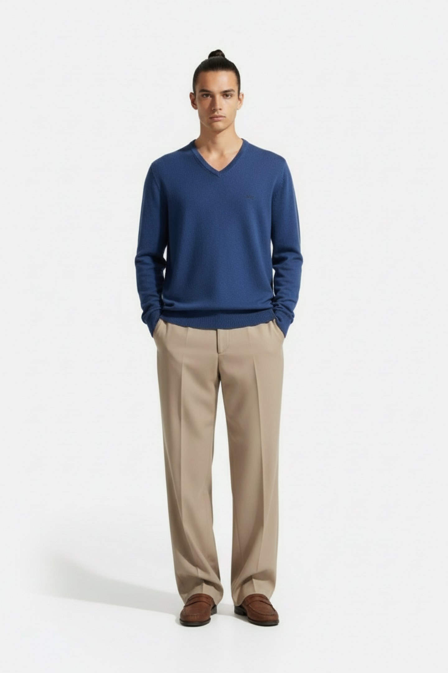 V-NECK SWEATER ROYAL BLUE 1