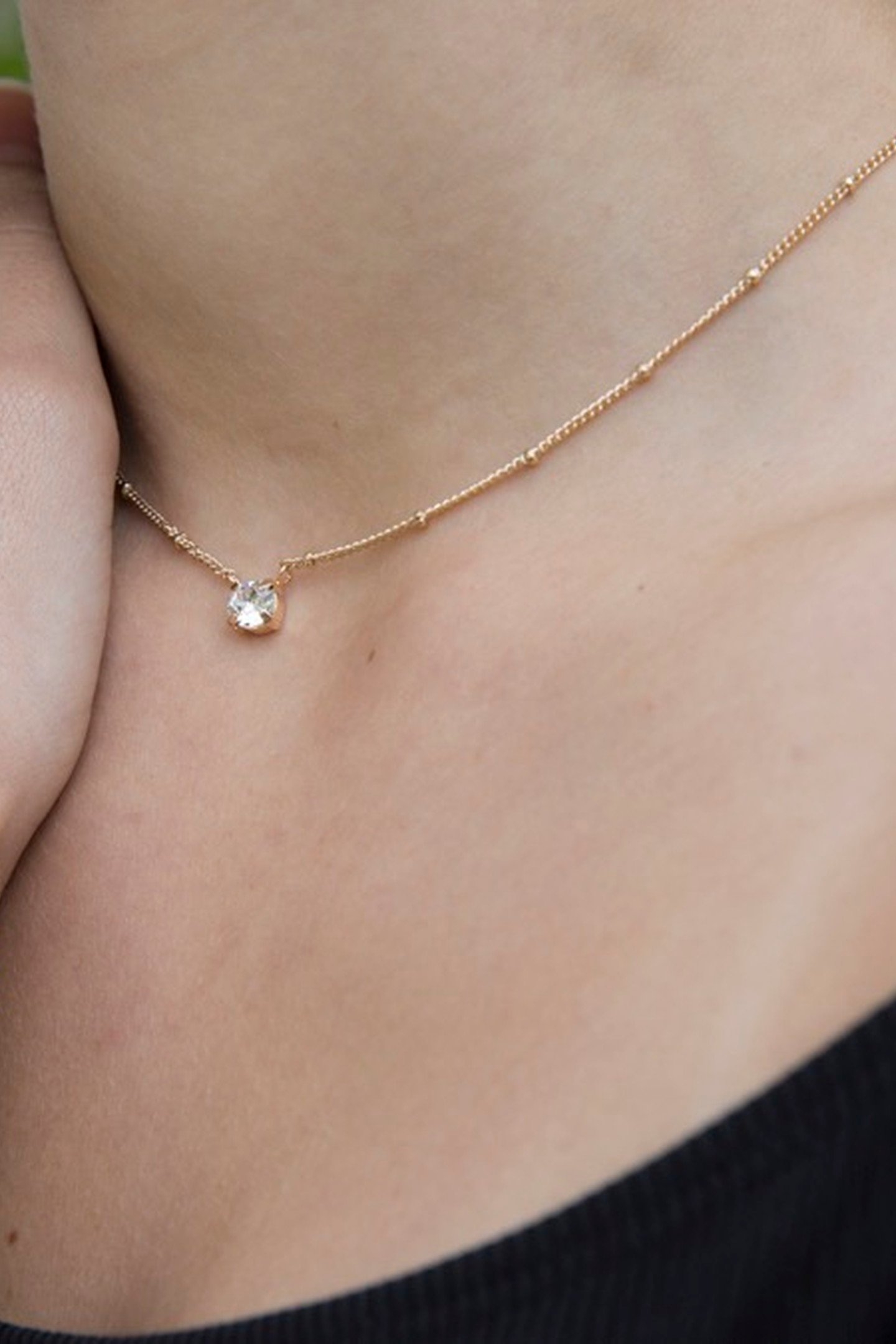 SOLITAIRE NECKLACE CRYSTAL GOLD 2