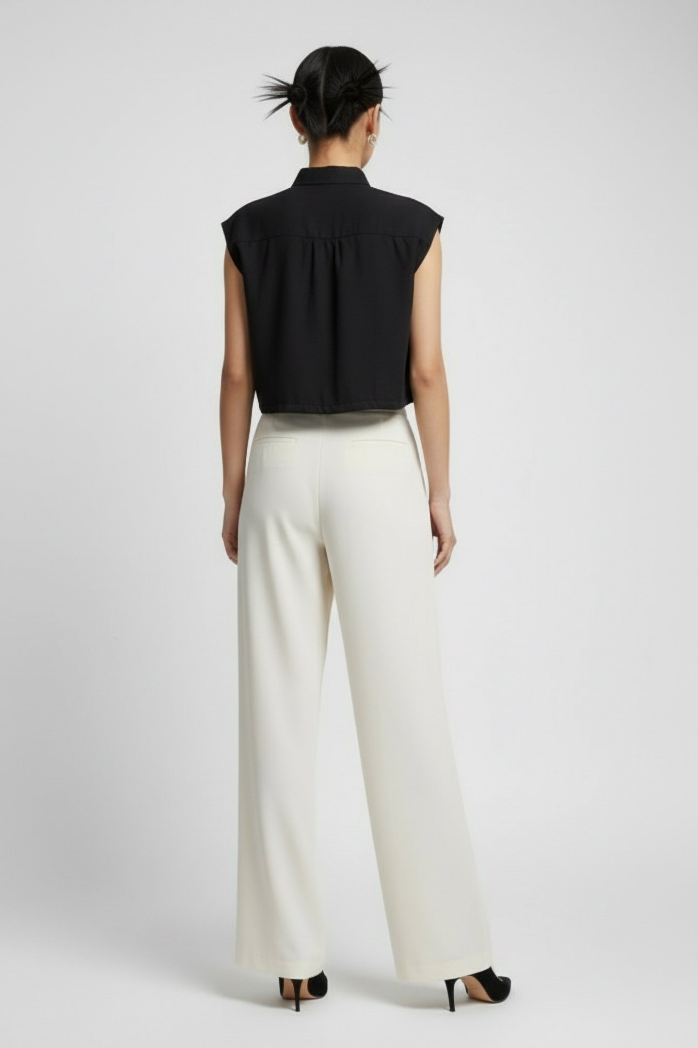 FLORA BLOUSE BLACK 2