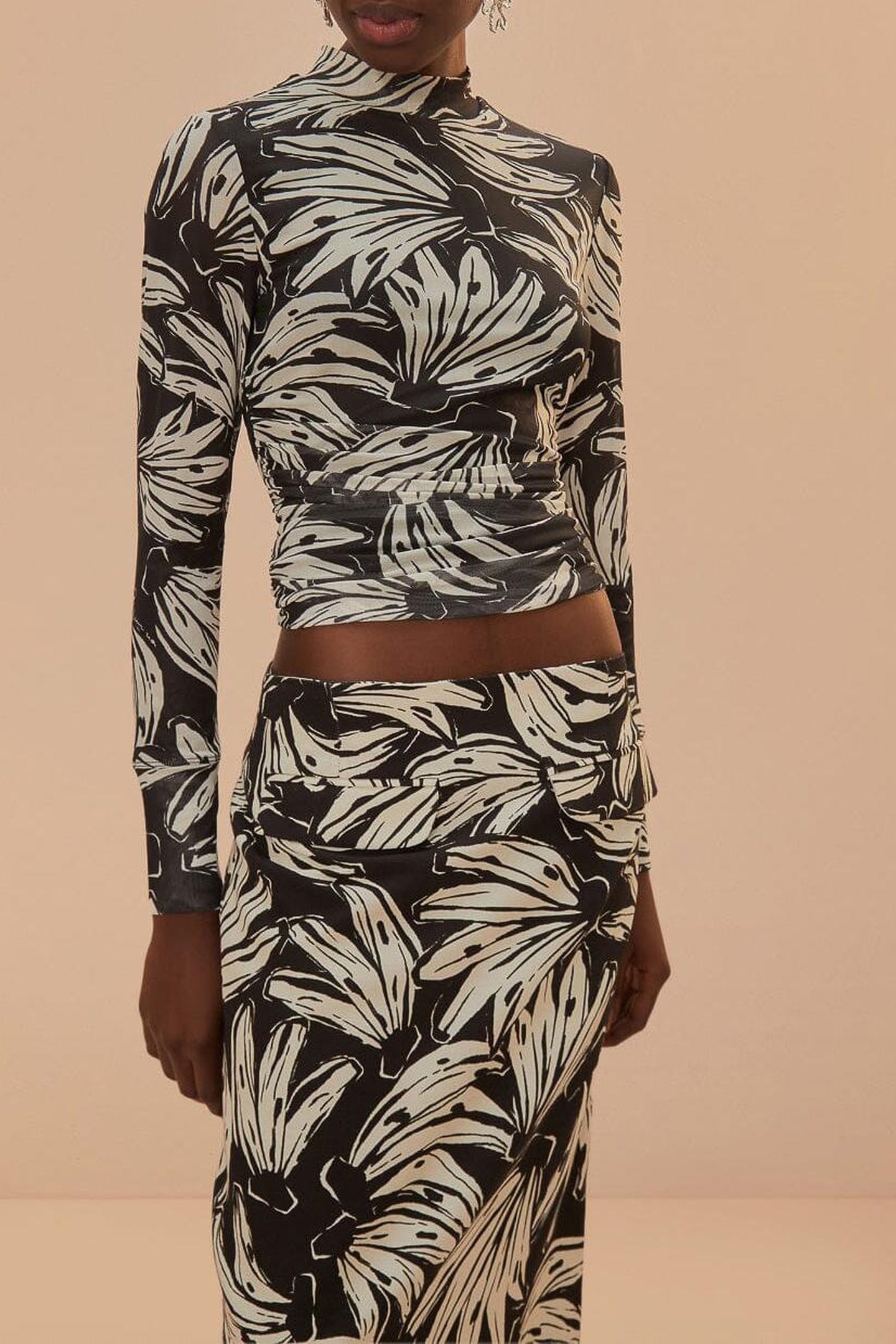 BOSSA BANANA BLACK TULLE BLOUSE 2