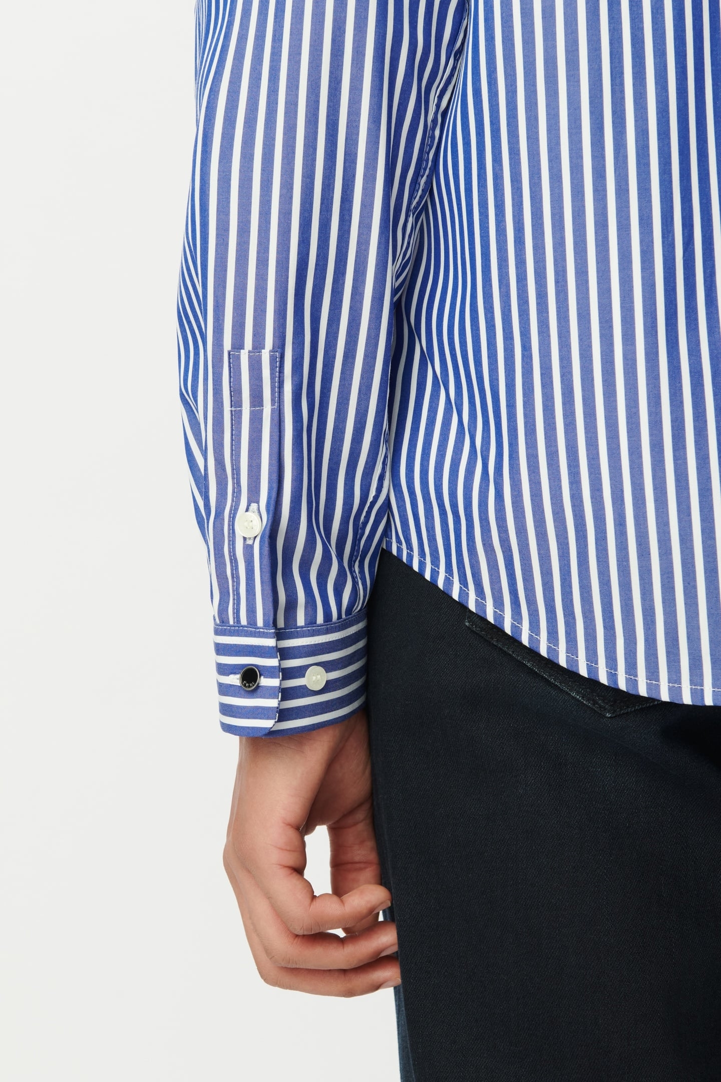 REGULAR NAVY BLUE STRIPED SHIRT 6