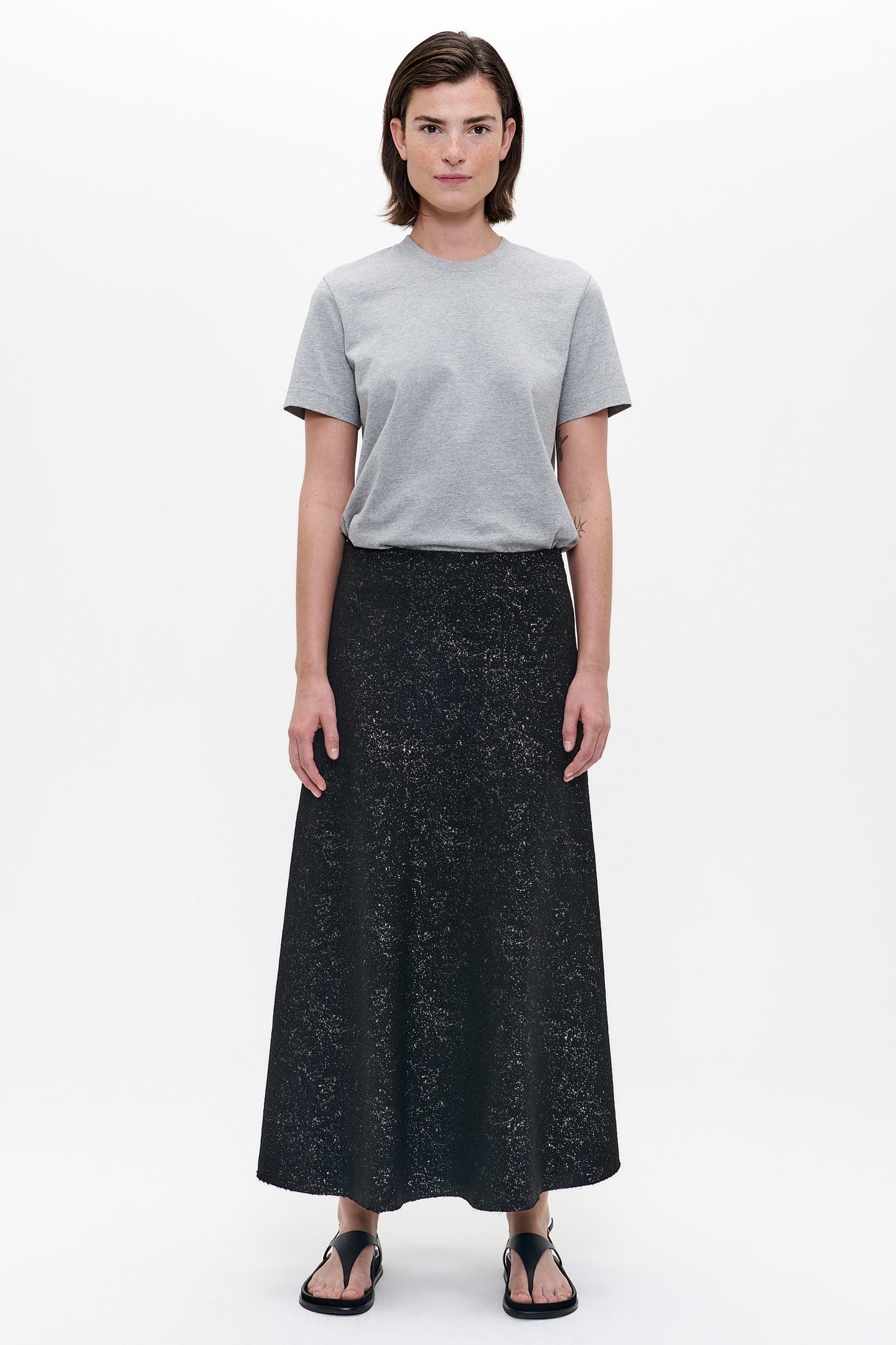 SHIMMER SKIRT BLACK 2