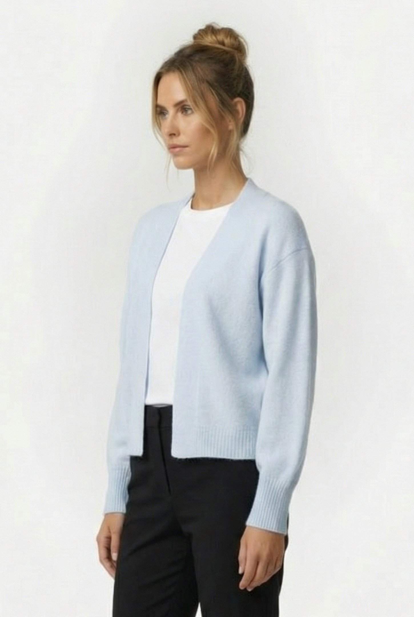 LOUIZA CARDIGAN ICE BLUE 3