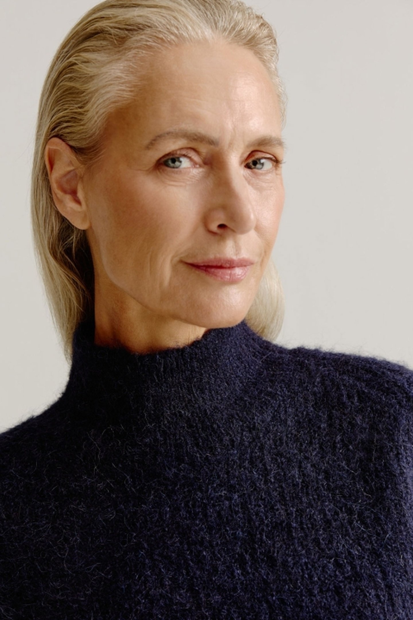 AURORA SWEATER NAVY 4