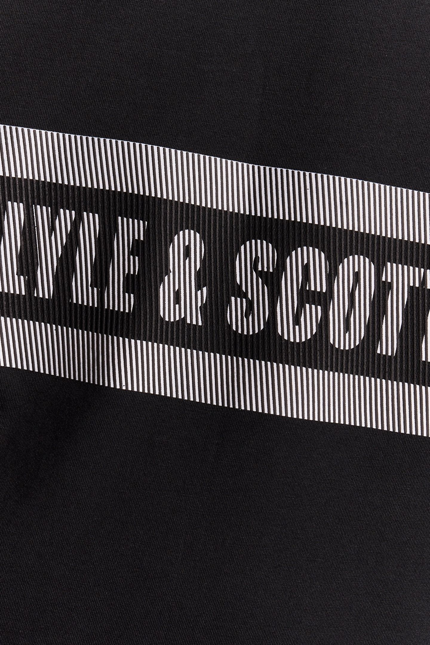 STRIPE LOGO GRAPHIC T-SHIRT JET BLACK 6