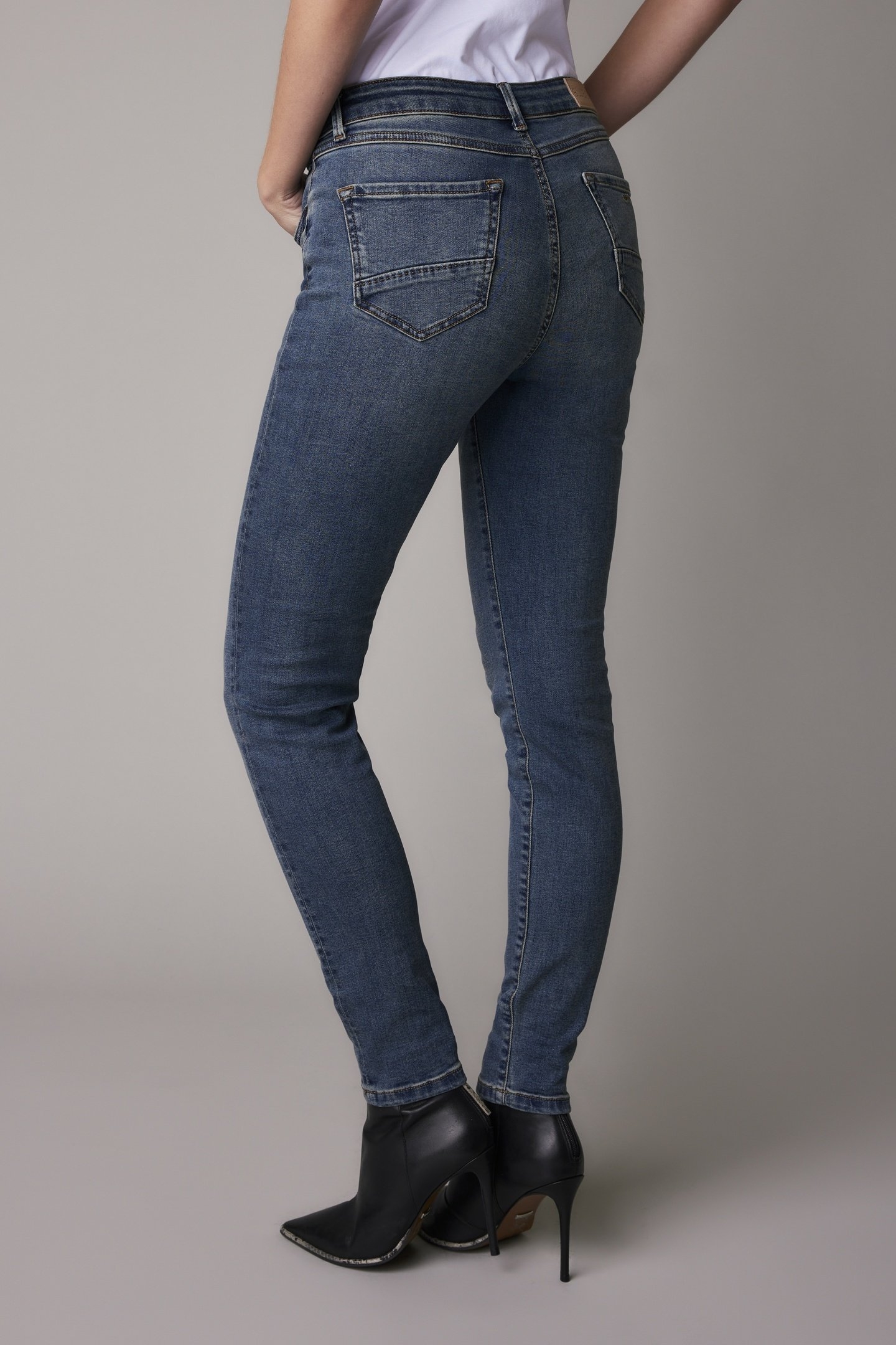SKINNY PURE STRETCH DENIM 2