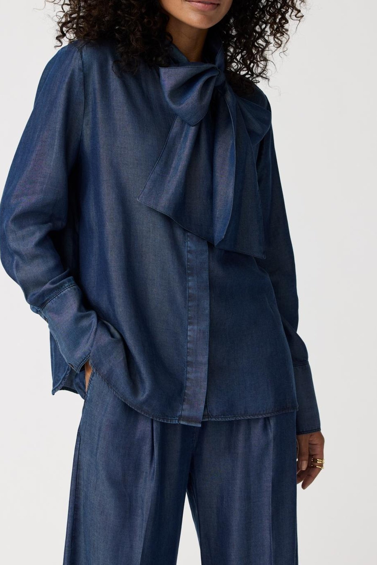 LAURA BLOUSE BLUE DENIM 1