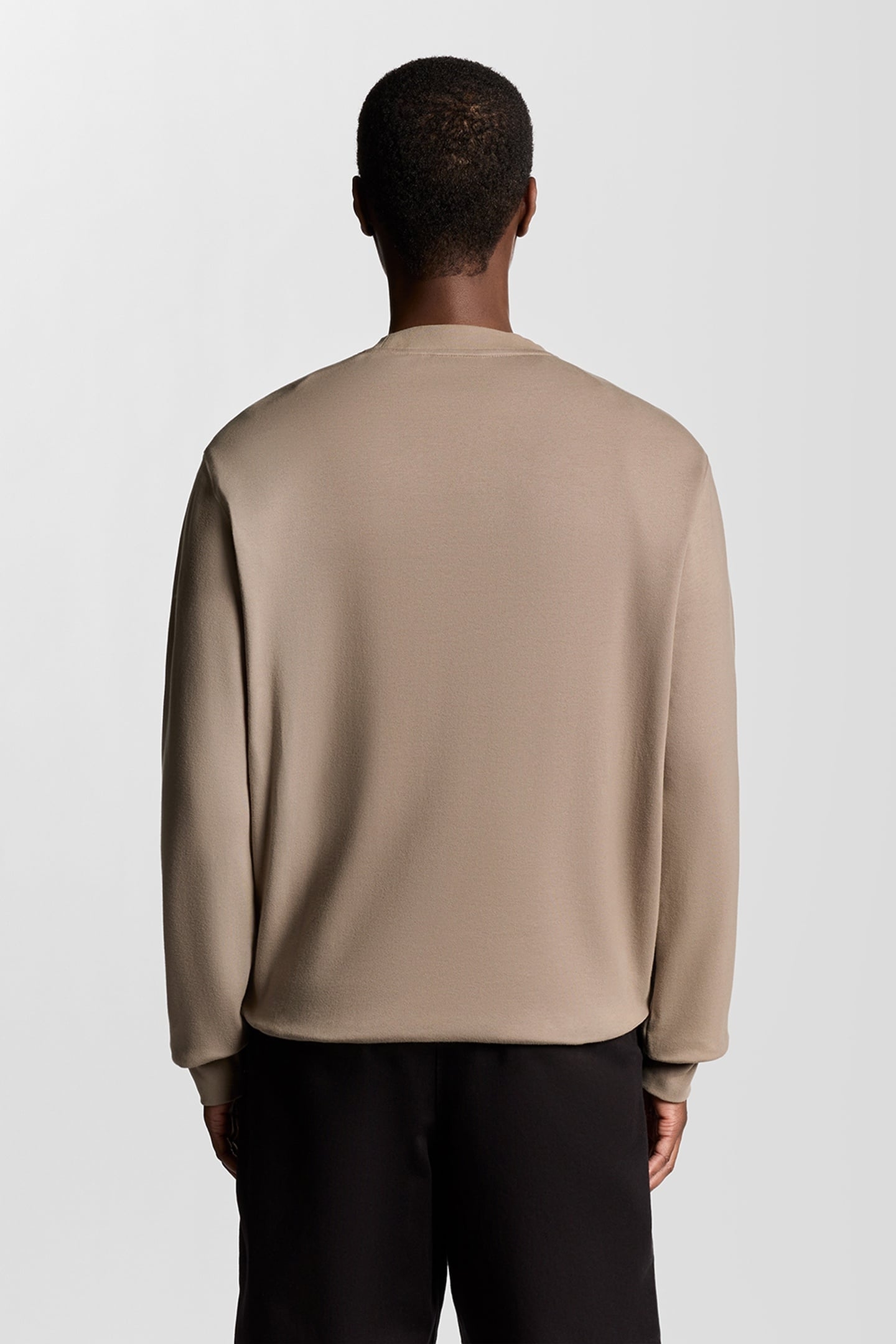 INTERLOCK CREW NECK SWEATSHIRT COBBLESTONE 2