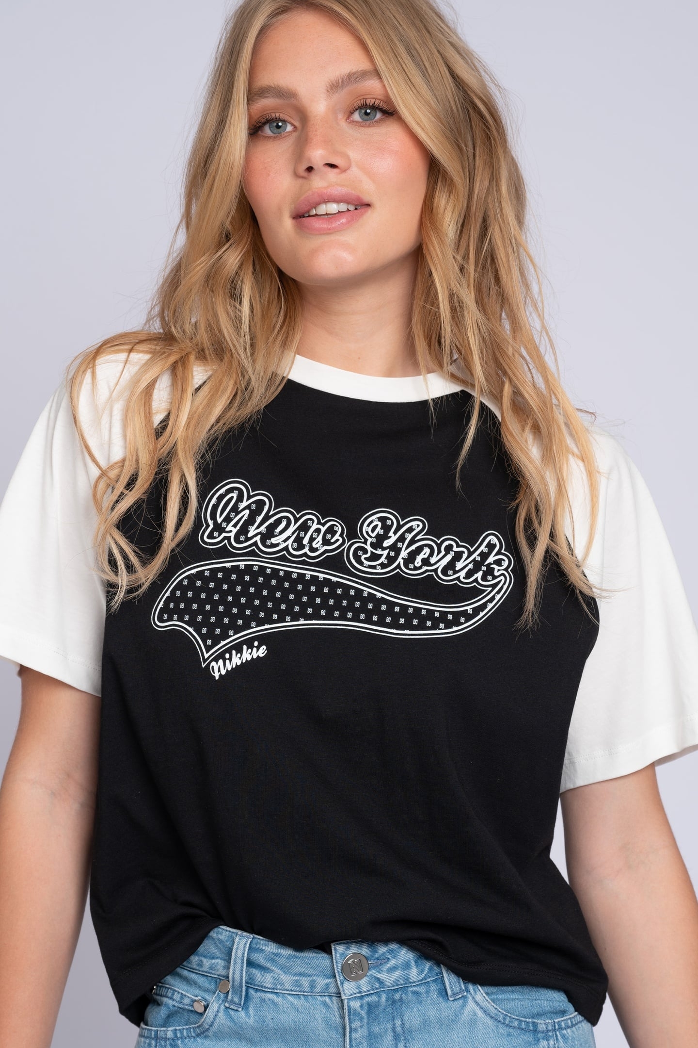 NEW SWIRL T-SHIRT BLACK 1