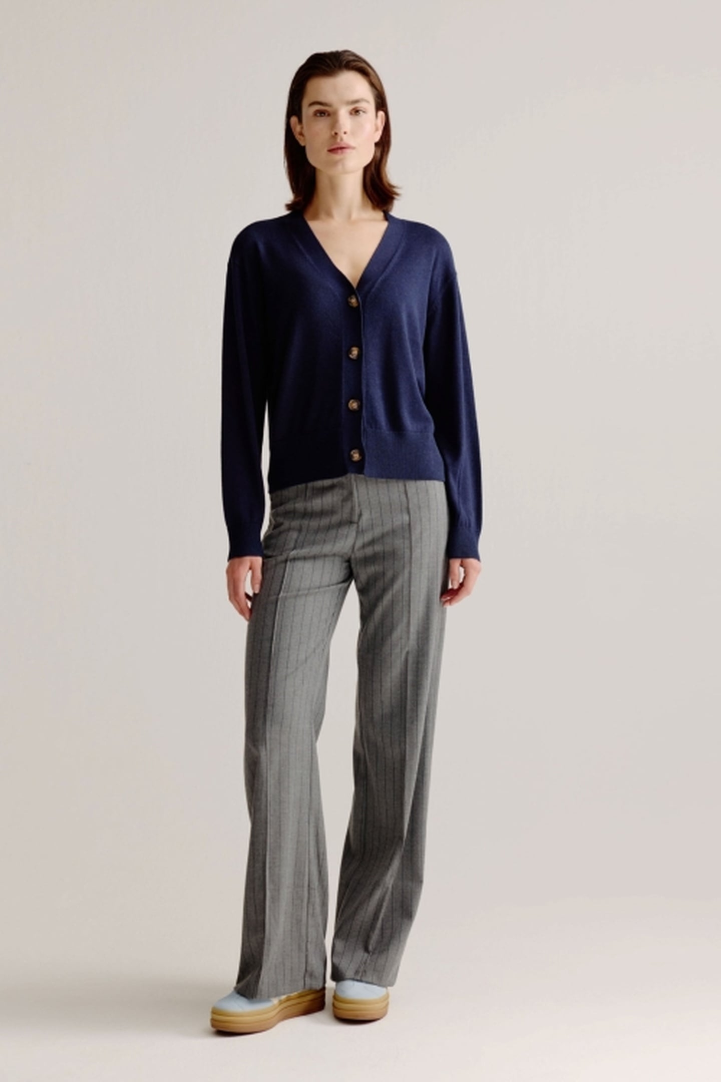 AUGUST CARDIGAN NAVY 2