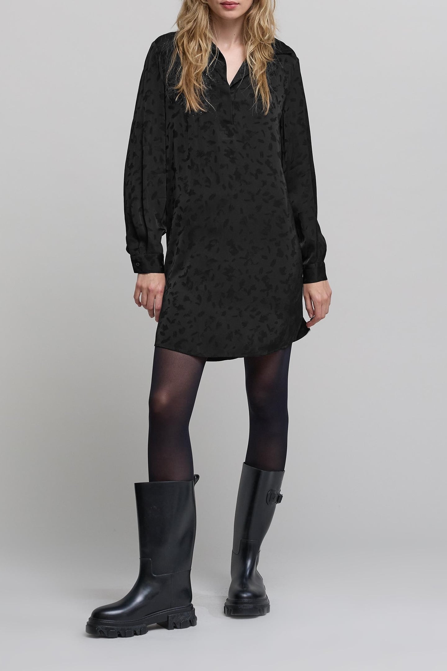 BLACK JACQUARD DRESS WITH ARTY EMBROIDERY MOTIF 3