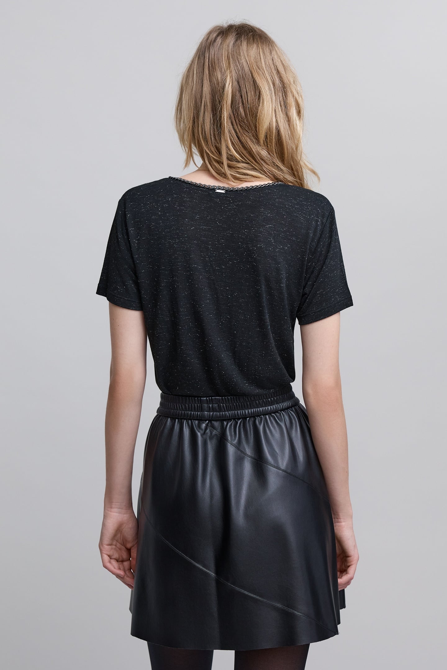 BLACK LUREX CHAIN V_NECK T_SHIRT 4