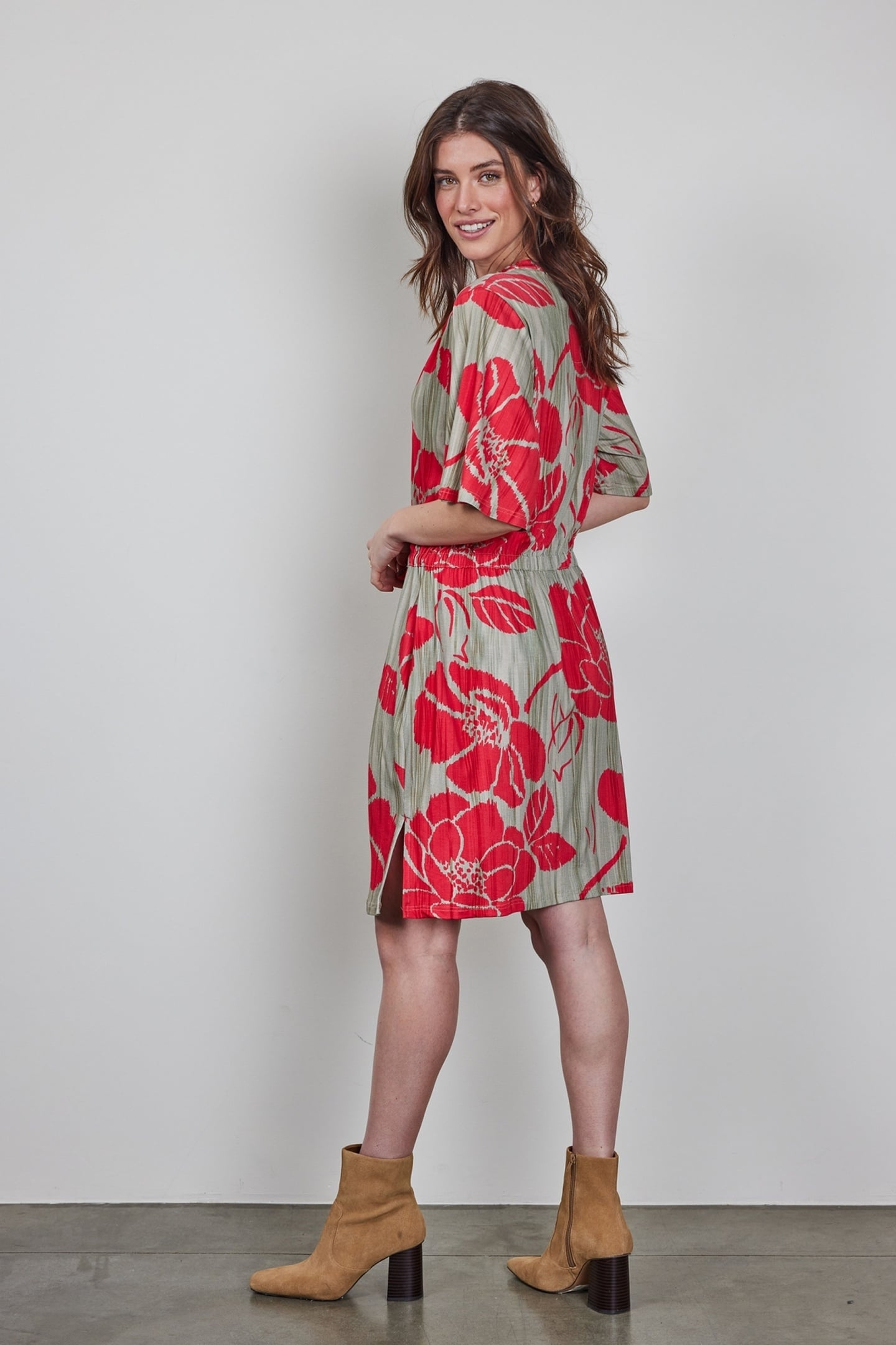 DRESS BAILY IN FEATHER GREY WITH FLEURI PRINT 3