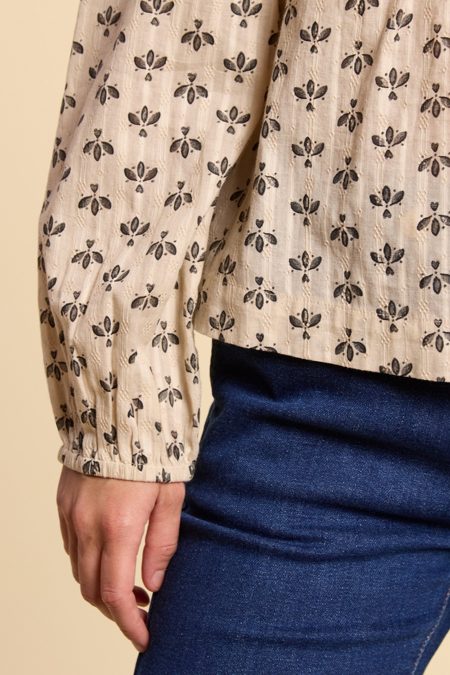 OFF-WHITE BLOUSE WITH BLACK PETAL PRINT OFF-WHITE 7