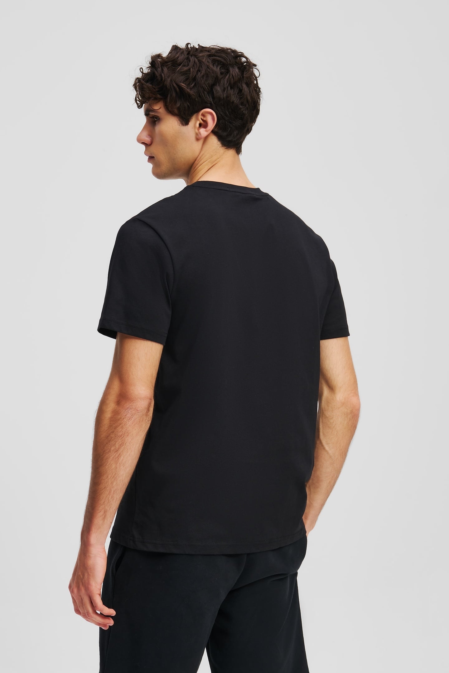 BLACK HOTEL KARL CREST SS T-SHIRT 3