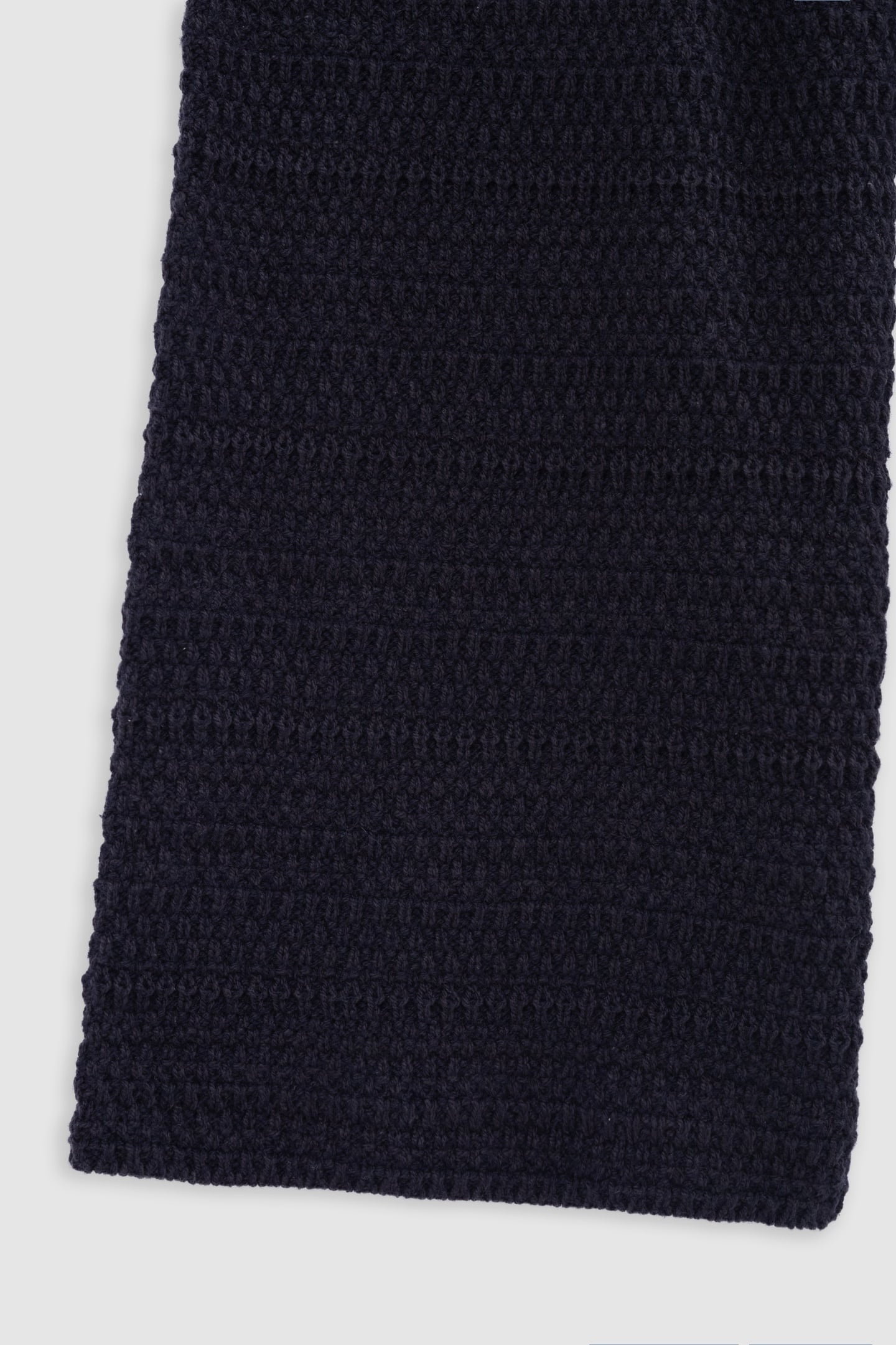 NAVY KNITTED PANTS 5
