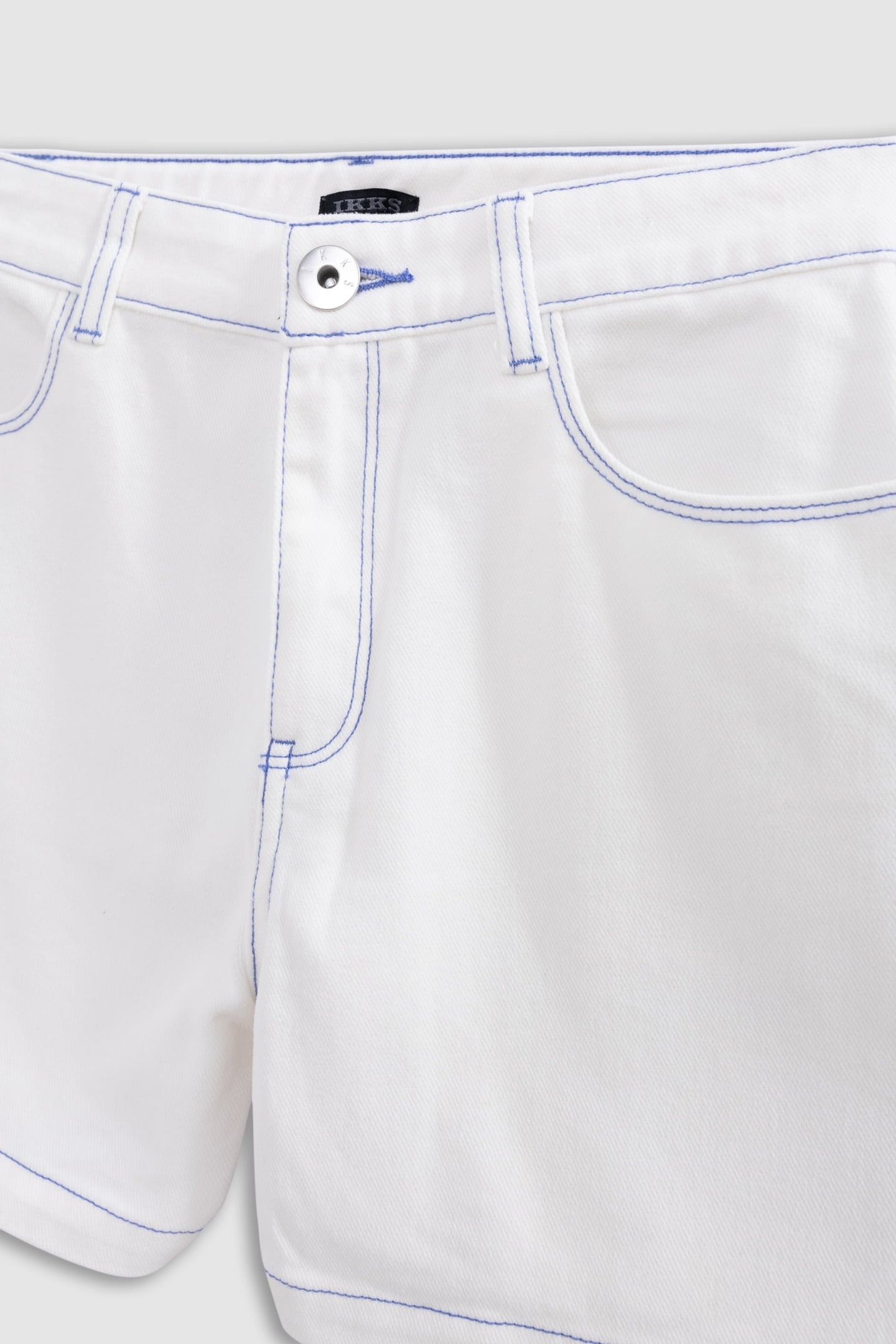 WHITE DENIM SHORTS WITH BLUE STITCHING 3