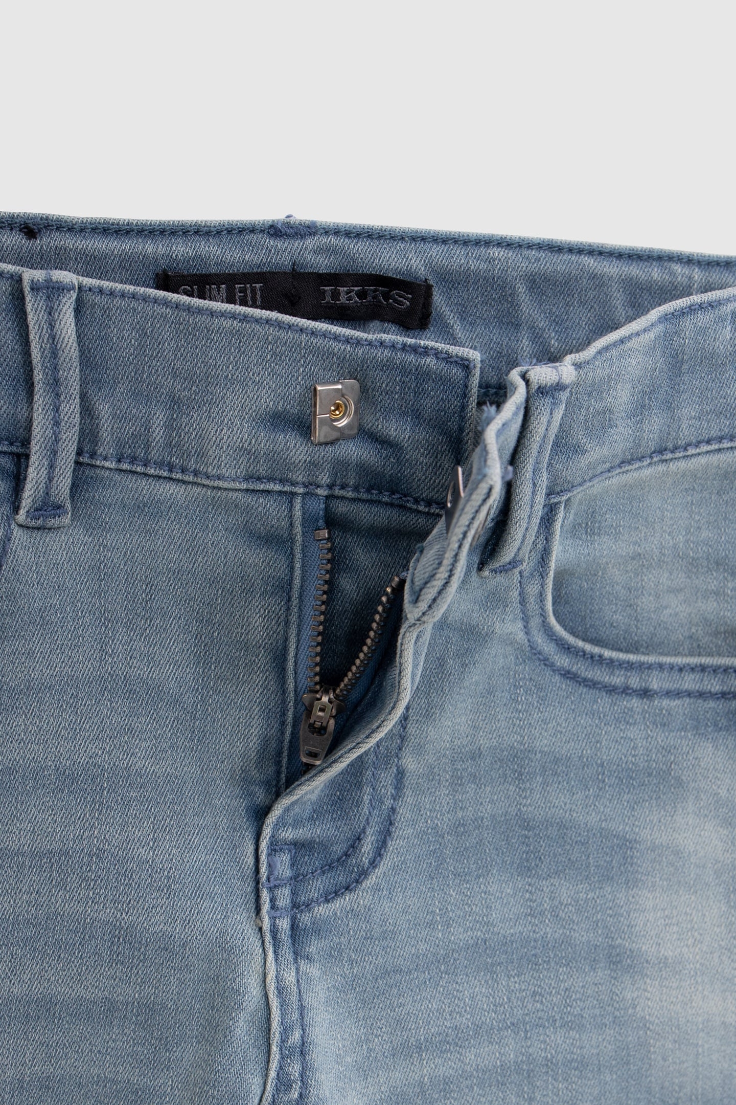 BOY'S BLUE SLIM JEANS WITH WEAR 6