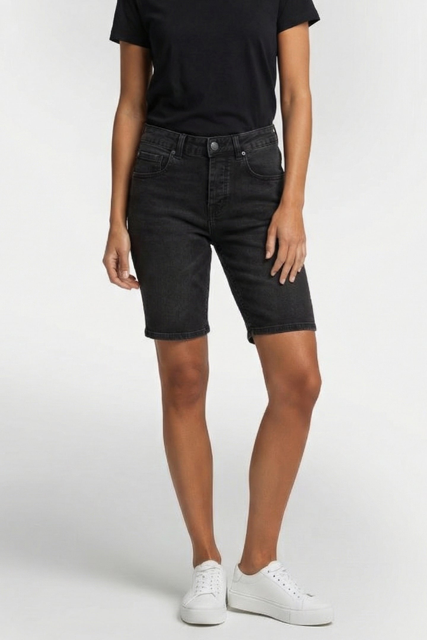 CREST JEANS BLACK STONE 1